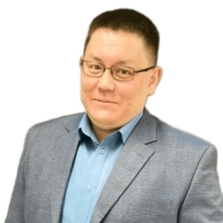 Сергей Секенов