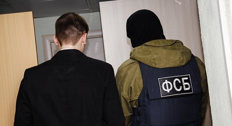 Проверки при участии ФСБ и блокировки Роскомнадзором: чего ждать от новых мер контроля онлайн-ККТ