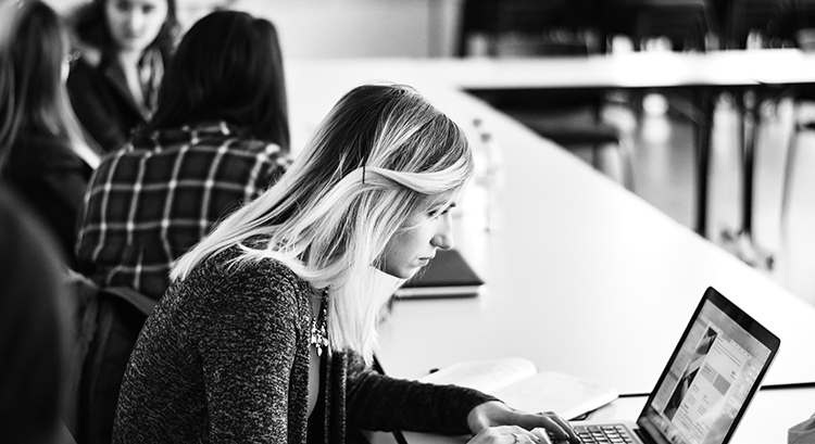 Онлайн-обучение в 2023 году: как EdTech-компаниям привлекать студентов