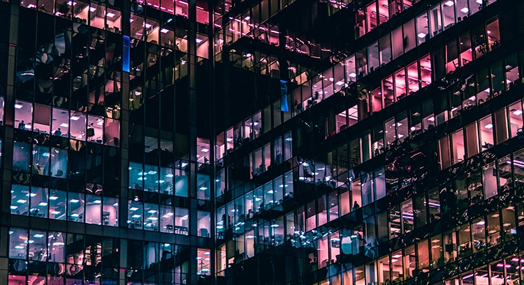Почему крупному бизнесу тесно в традиционной CRM
